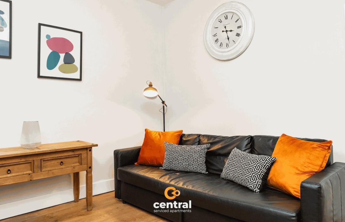 Central Serviced Apartments - 2 Bedrooms - Modern - Unique Touches - Free Street Parking - Fully Equipped - Close To City Centre - Short & Long Term Stays Available Dundee Buitenkant foto