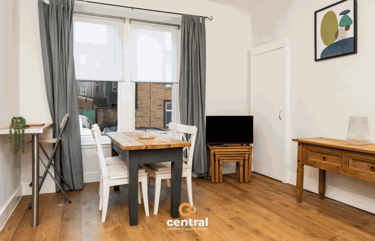 Central Serviced Apartments - 2 Bedrooms - Modern - Unique Touches - Free Street Parking - Fully Equipped - Close To City Centre - Short & Long Term Stays Available Dundee Buitenkant foto